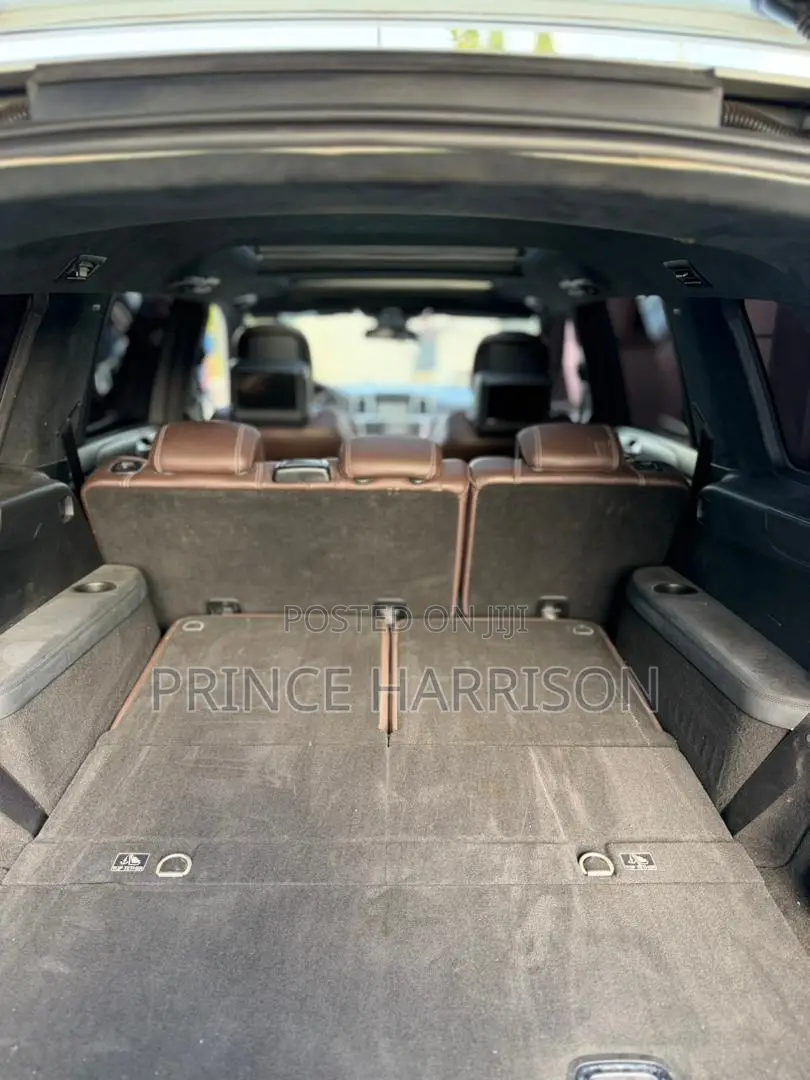 Mercedes-Benz GL-Class GL63 AMG 4dr SUV AWD (5.5L 8cyl Turbo 7A) 2015