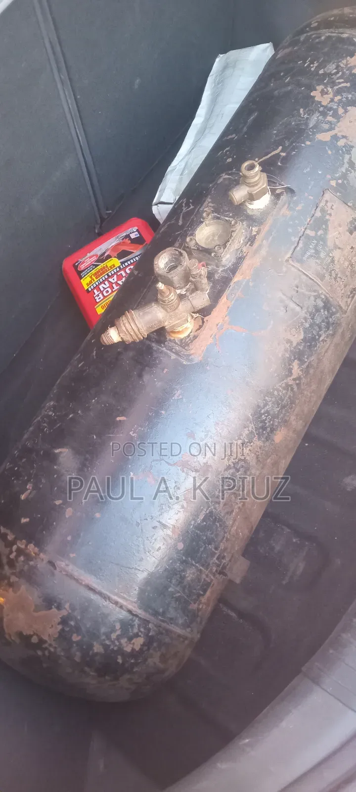 Vehicle Gas Cylinder
