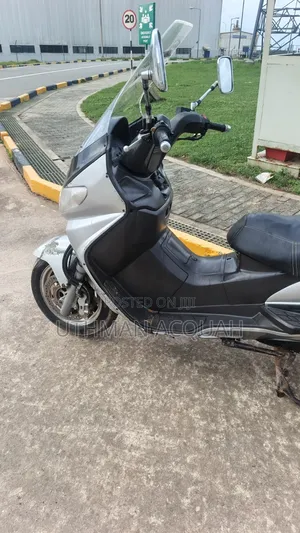 Suzuki Burgman 2024 Silver