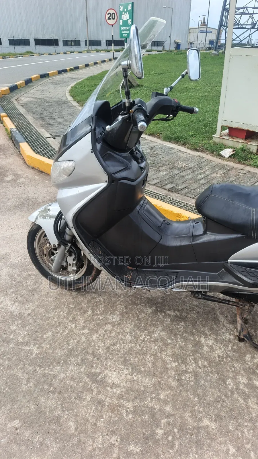 Suzuki Burgman 2024 Silver