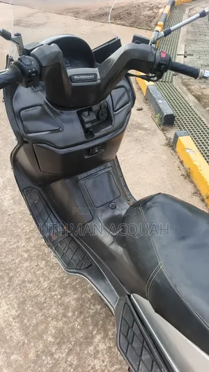 Suzuki Burgman 2024 Silver