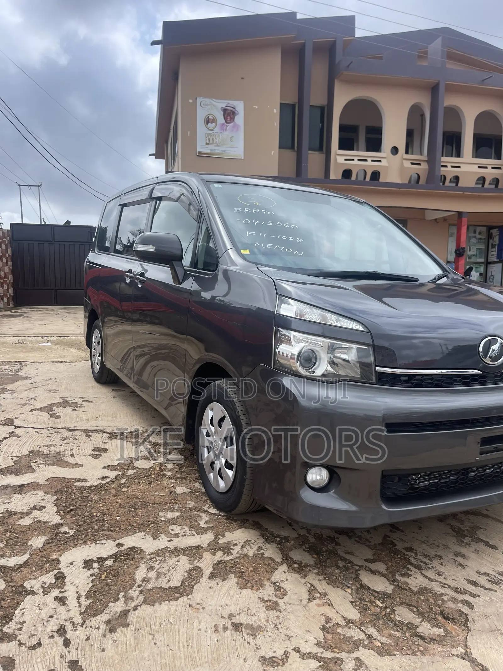 Toyota Voxy 2012 Grey