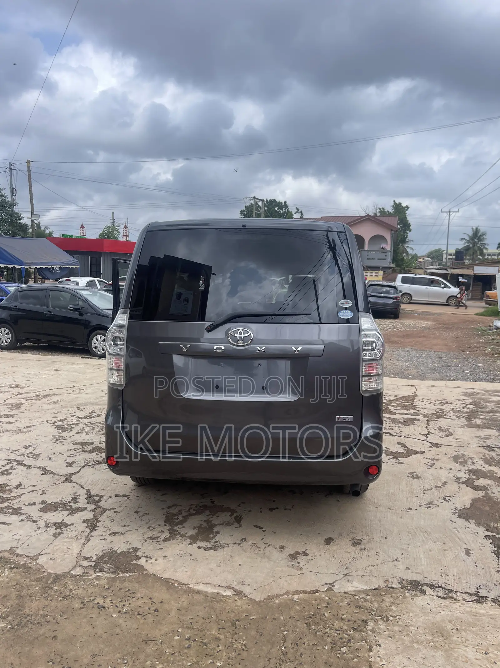 Toyota Voxy 2012 Grey