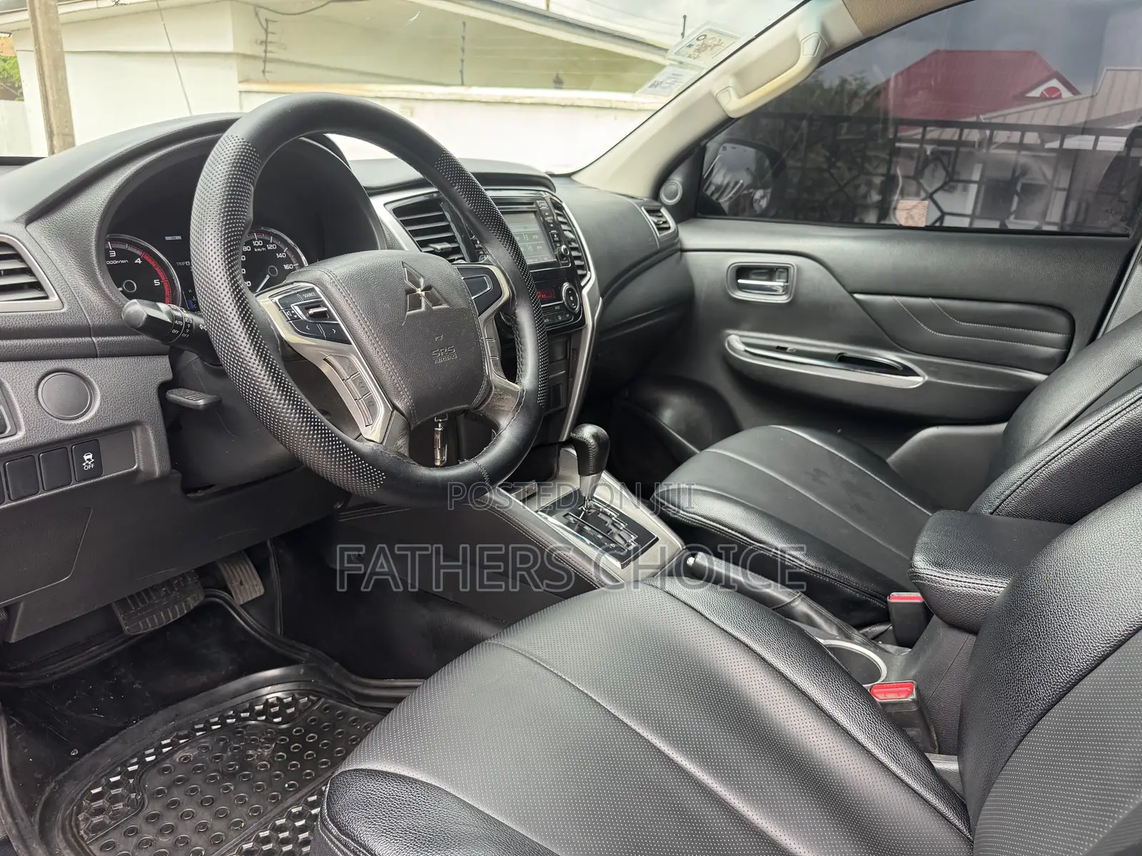 Mitsubishi L200 Double Cab 2.4 181hp 4WD 2020 Gray