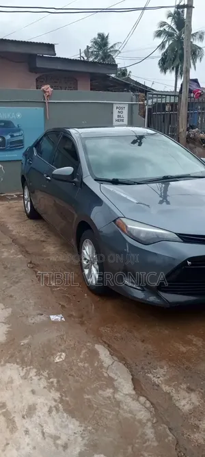 Toyota Corolla 2018 Blue