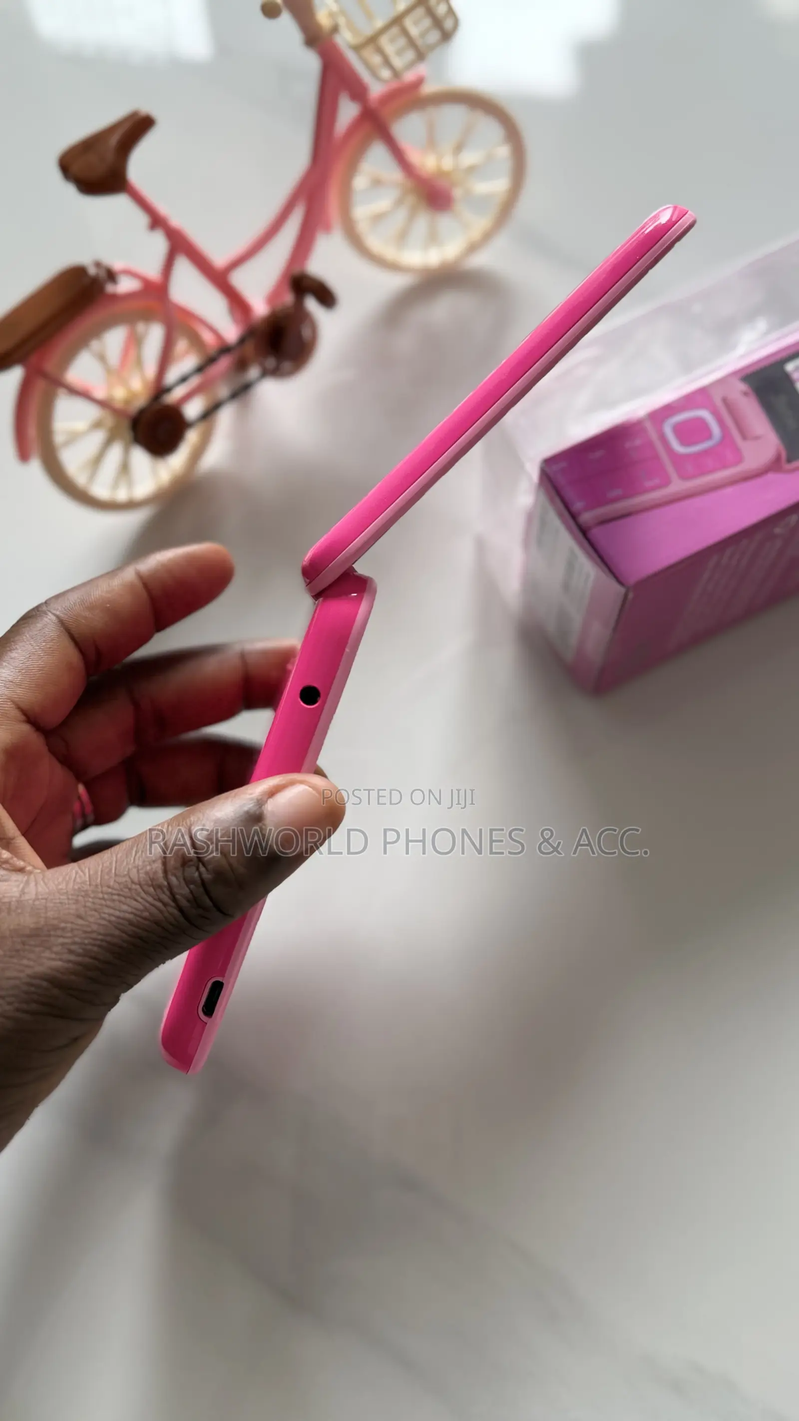 New Nokia 2660 Flip Pink
