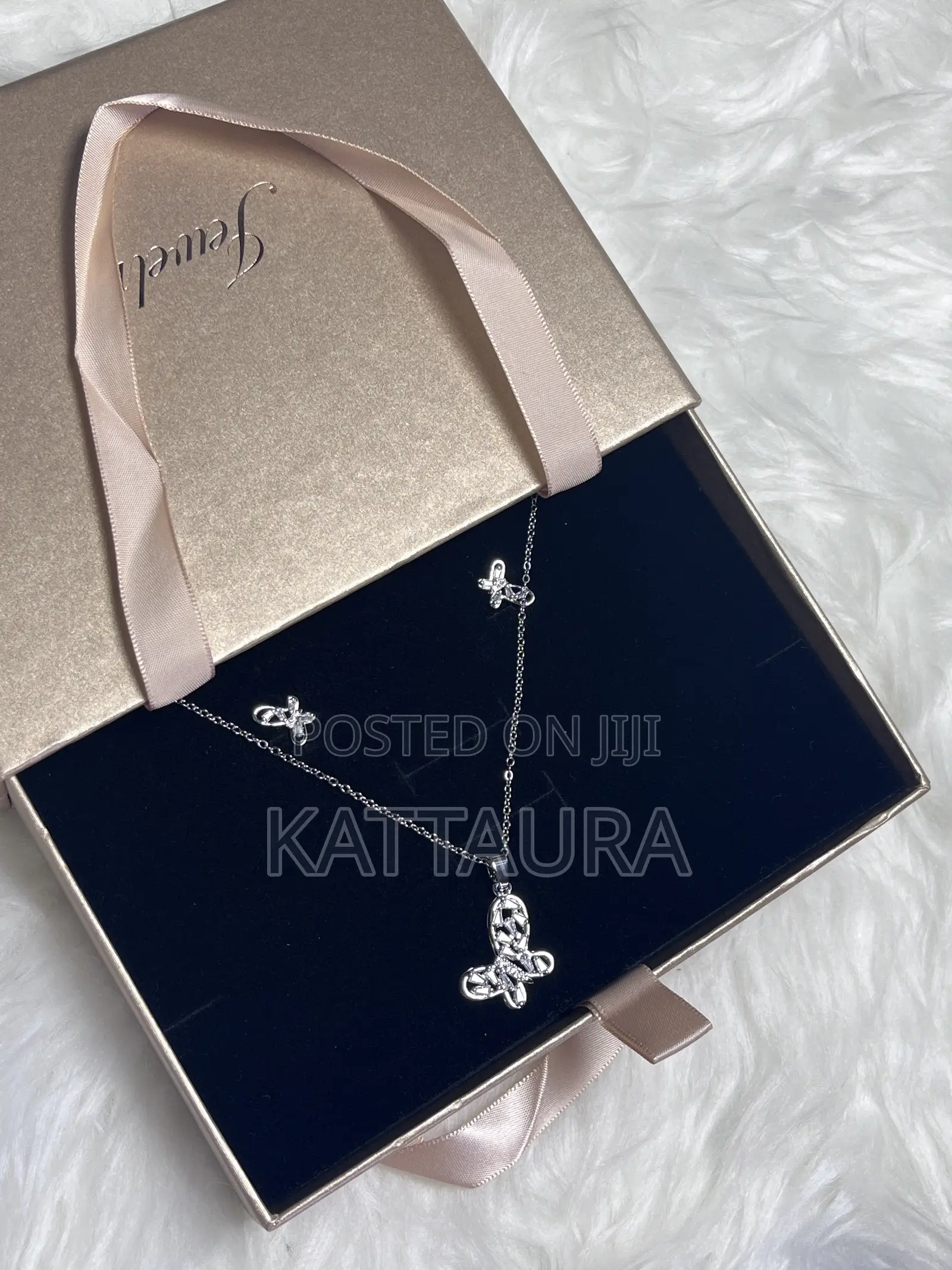 Necklace Set