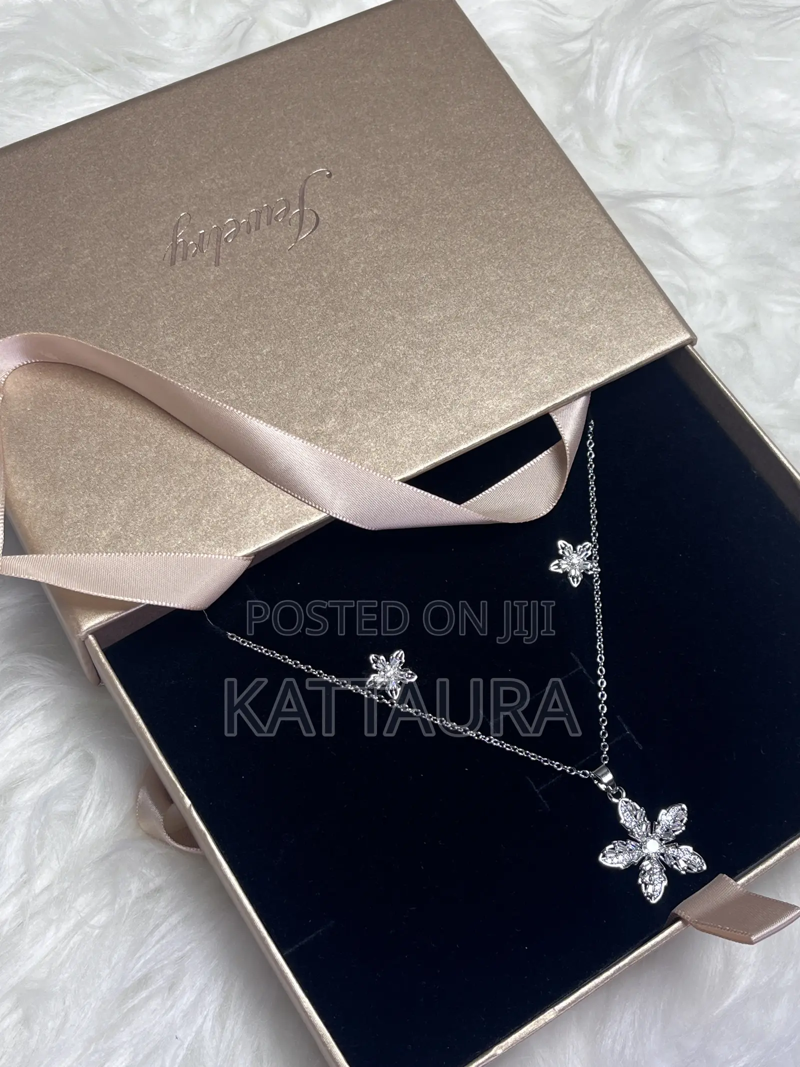 Necklace Set
