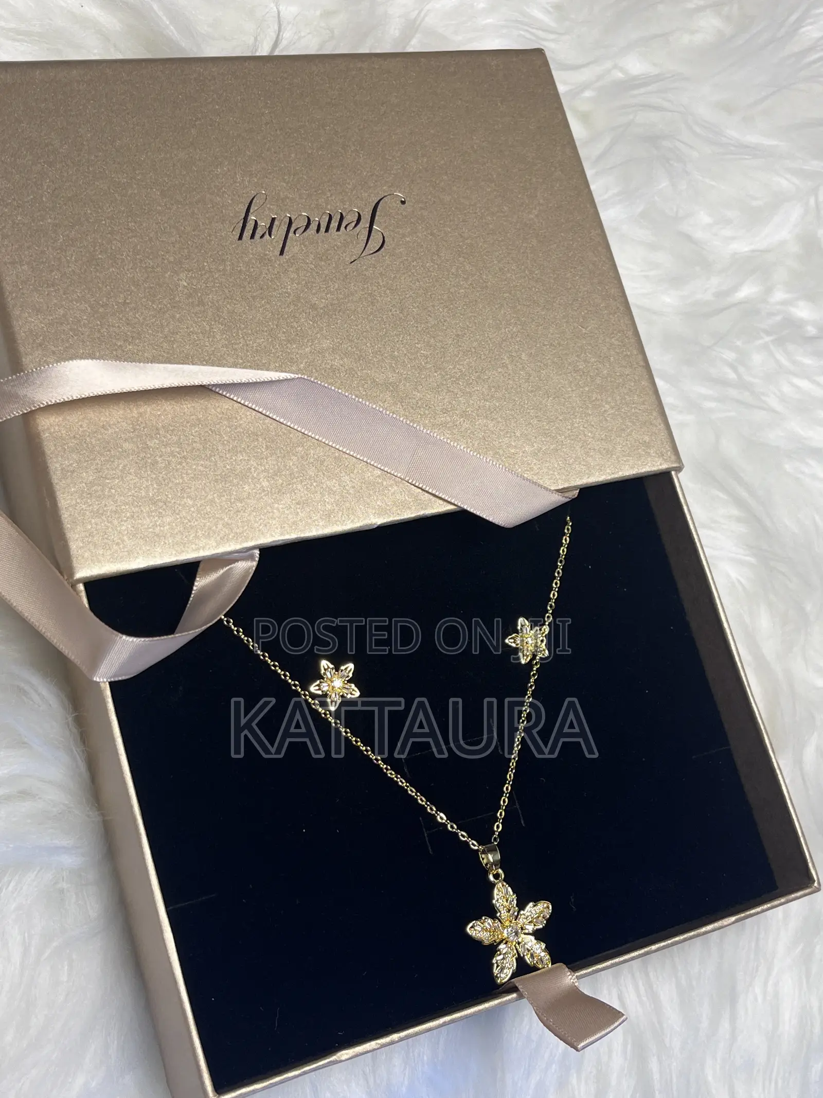 Necklace Set
