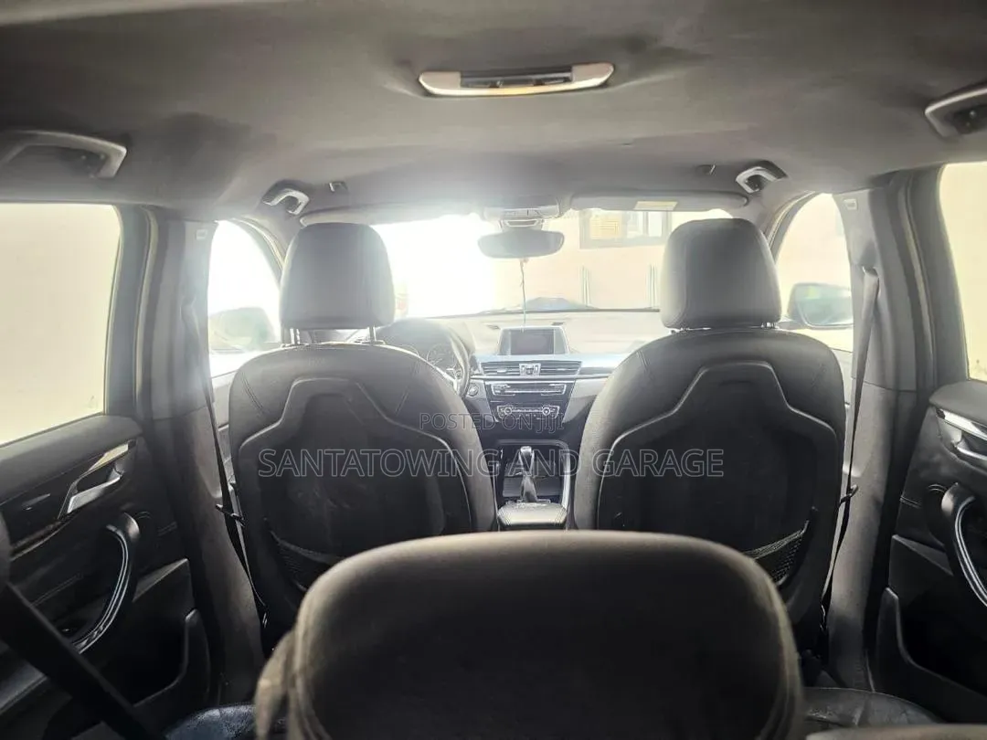 BMW X1 2018 Gold