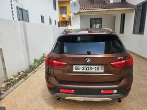BMW X1 2018 Gold