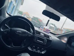 Kia Rio LX 4dr Hatchback (1.6L 4cyl 6A) 2015 Blue