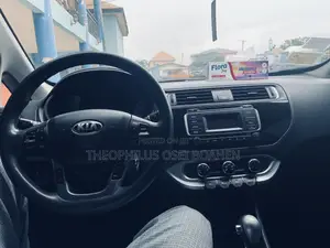 Kia Rio LX 4dr Hatchback (1.6L 4cyl 6A) 2015 Blue
