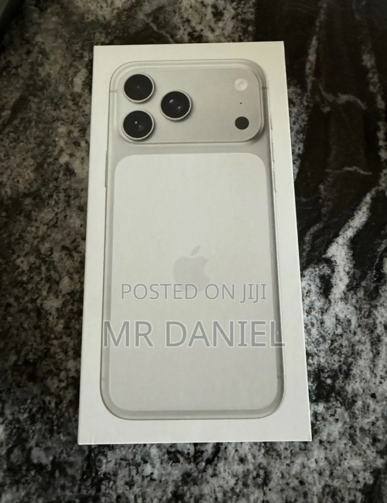 New Apple iPhone 17 Pro Max 1 TB Silver