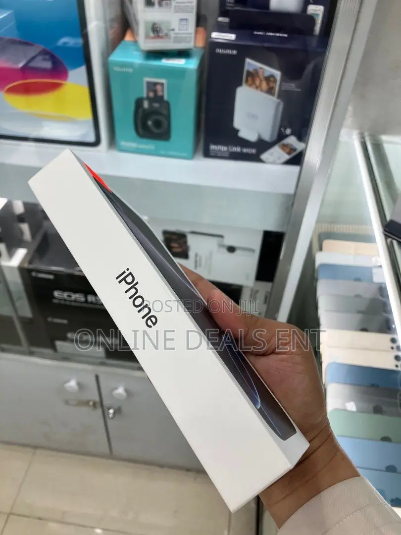 New Apple iPhone 16 Pro Max 1 TB Gold