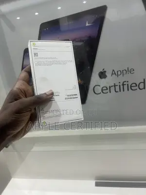 New Apple iPhone Air 256 GB