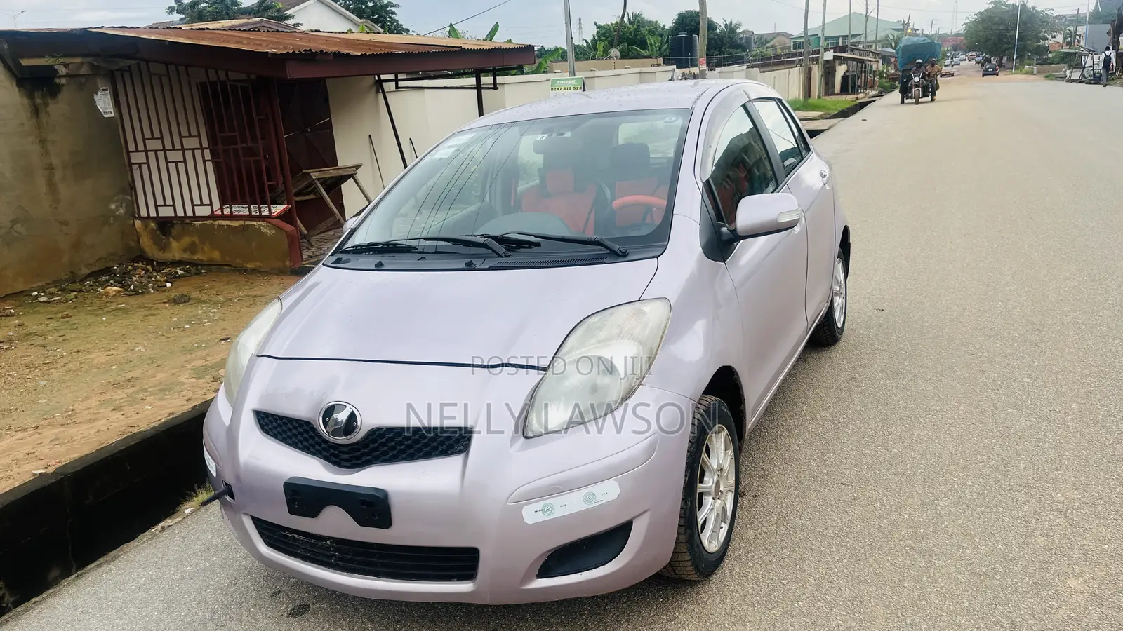 Toyota Vitz 1.0 FWD 3dr 2010 Gray