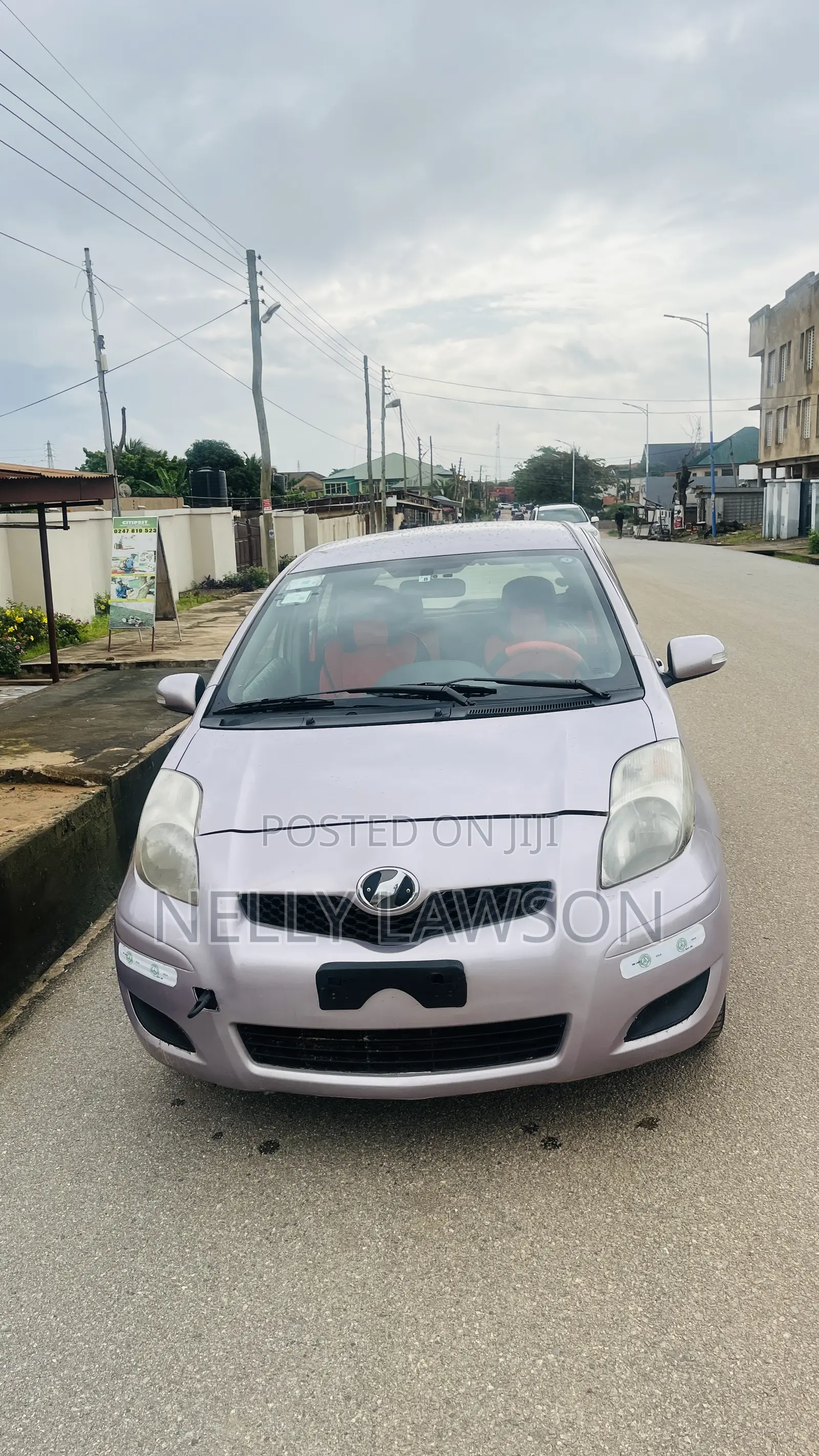 Toyota Vitz 1.0 FWD 3dr 2010 Gray