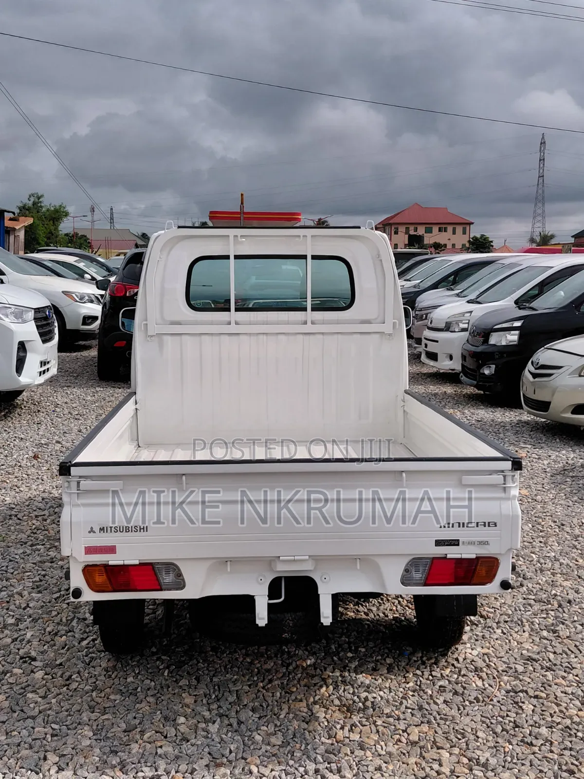 Mitsubishi Minicab Truck 2001 White