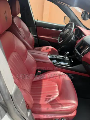 Maserati Levante S AWD 2017 Silver