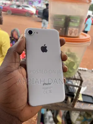 New Apple iPhone 8 64 GB White