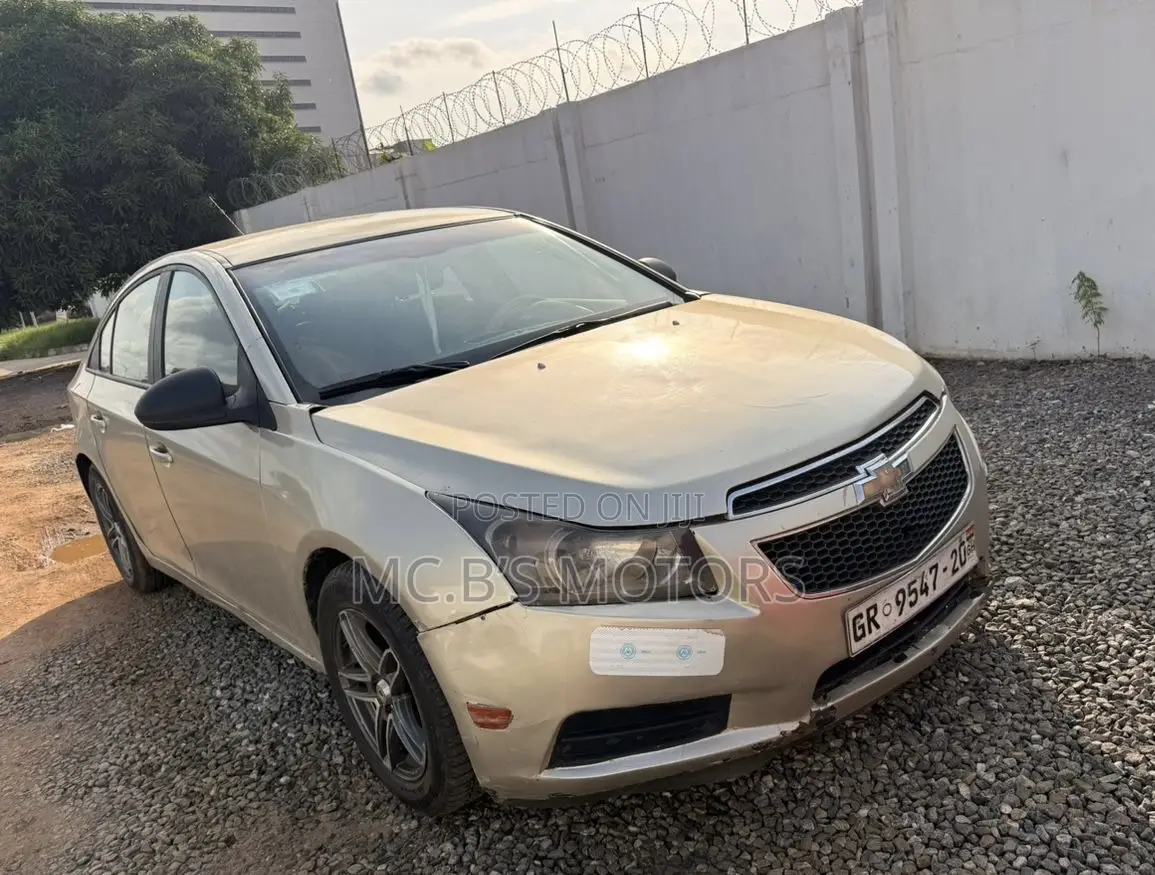 Chevrolet Cruze 2012 Brown