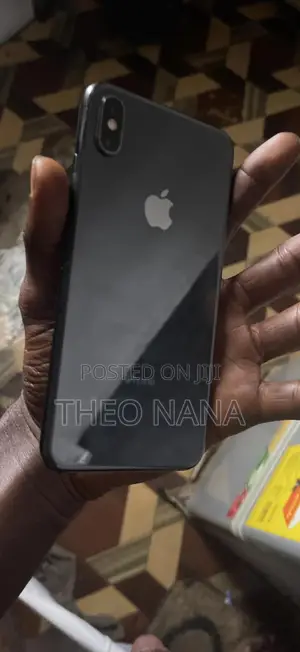 Apple iPhone XS Max 64 GB Black