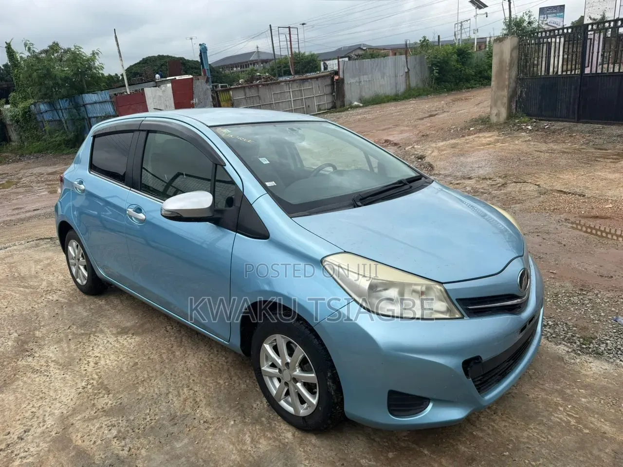 Toyota Vitz 2012