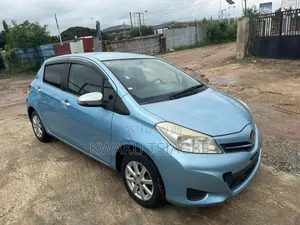 Toyota Vitz 2012