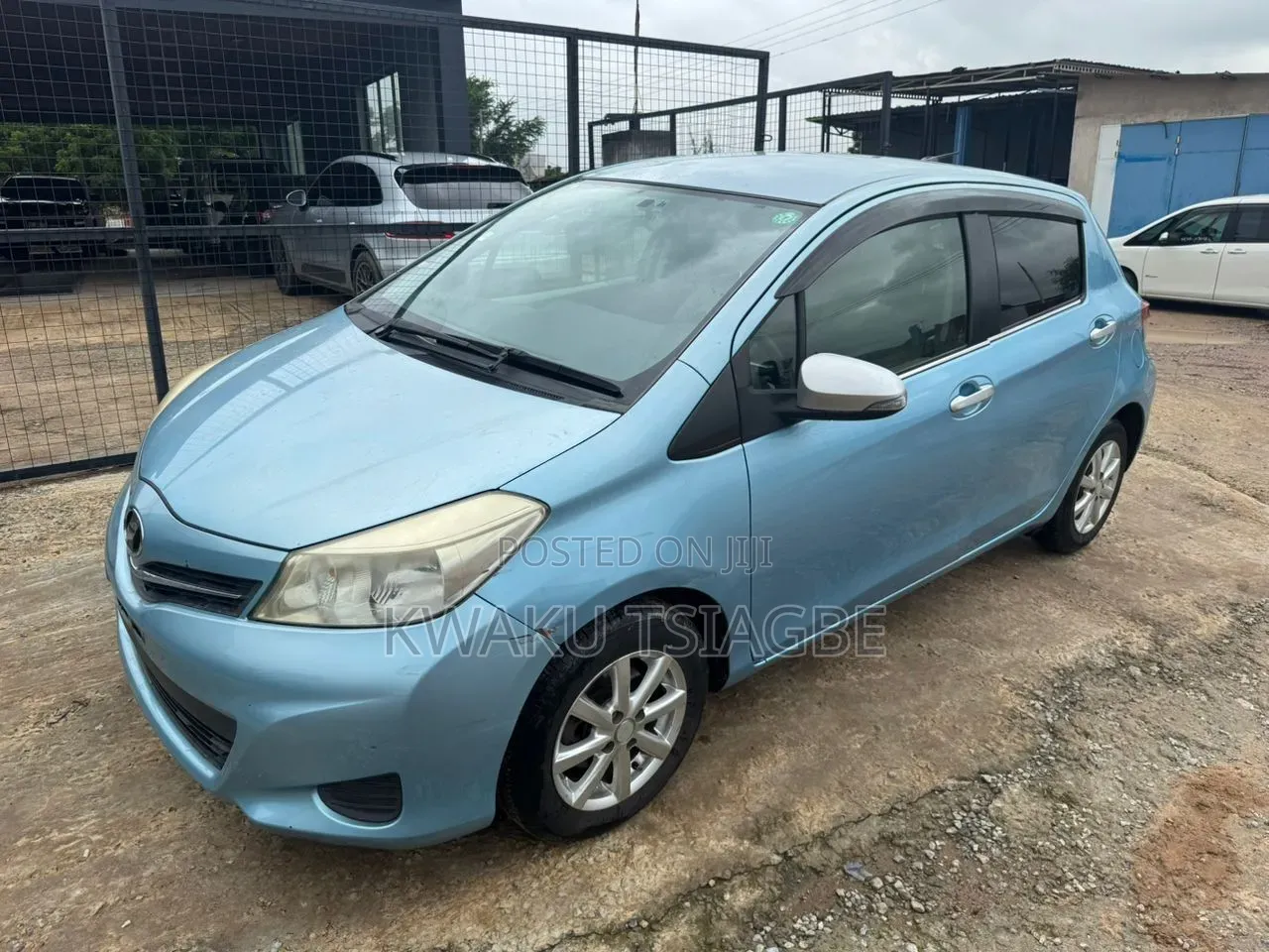 Toyota Vitz 2012