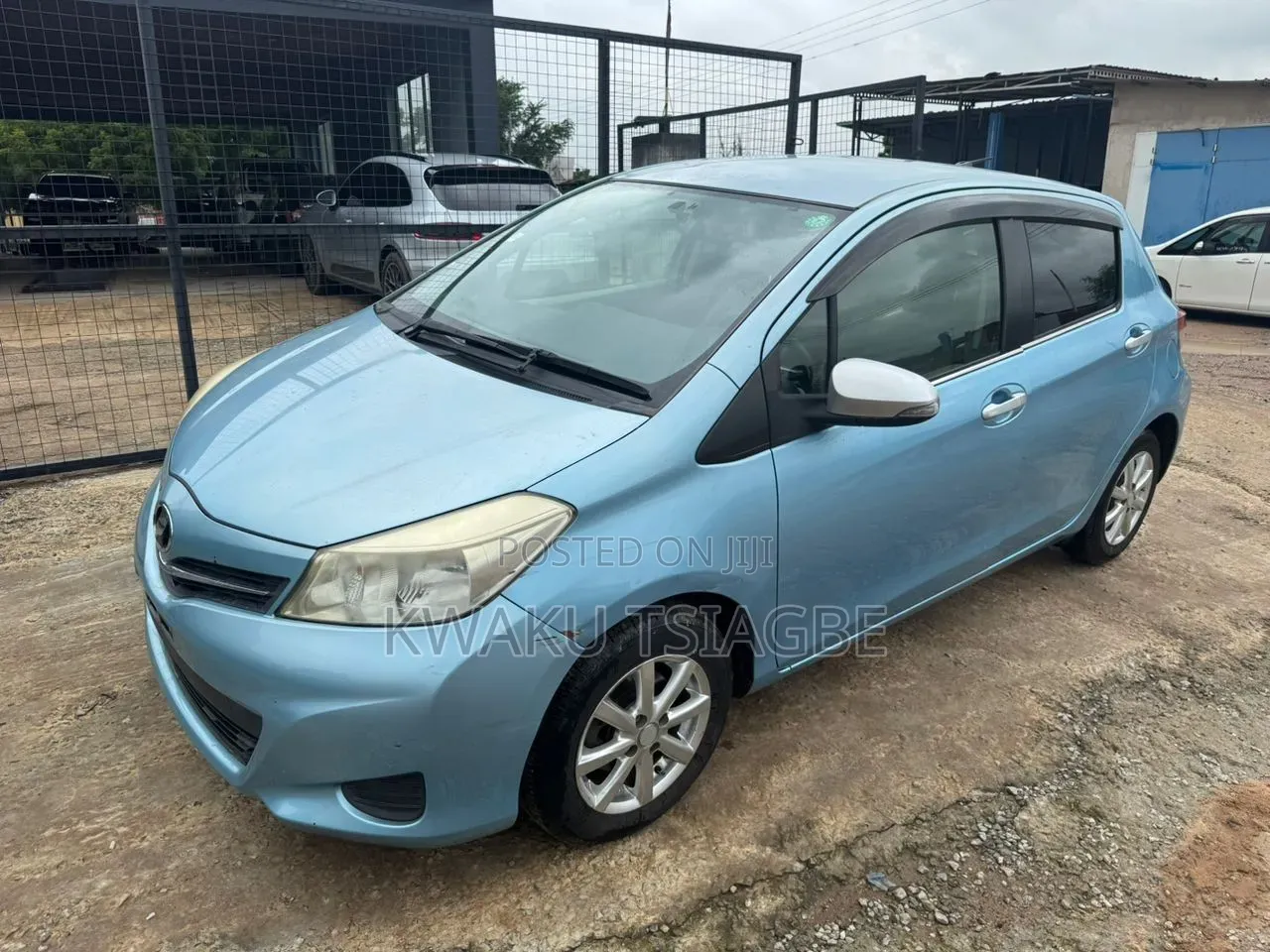 Toyota Vitz 2012