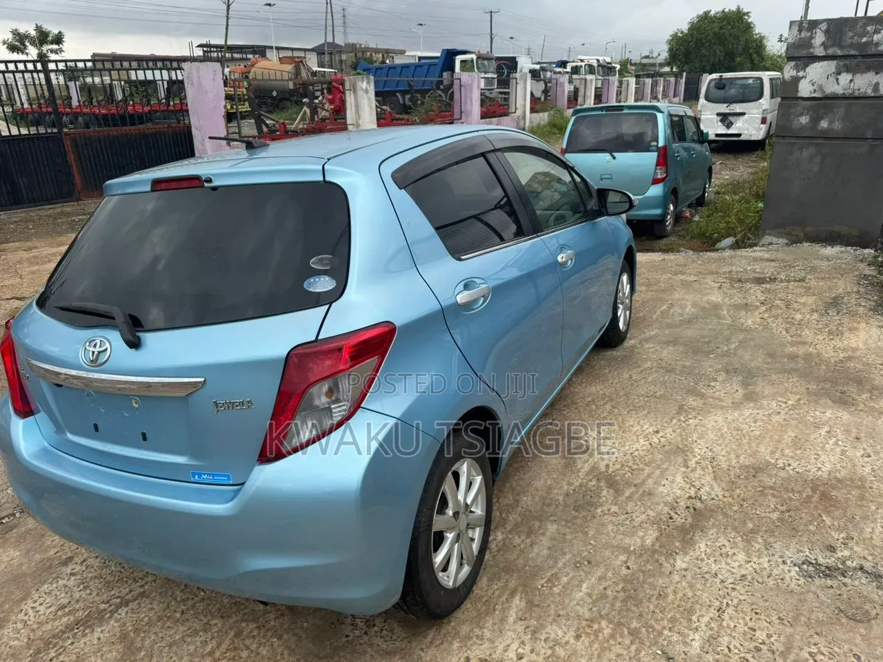 Toyota Vitz 2012