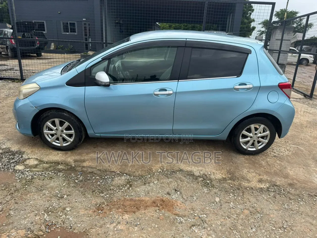 Toyota Vitz 2012