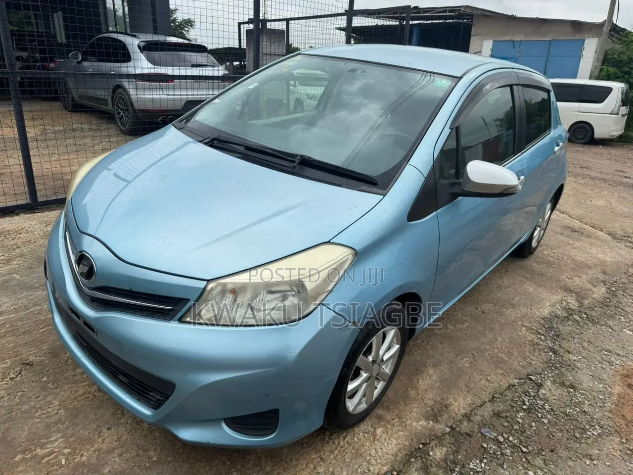 Toyota Vitz 2012
