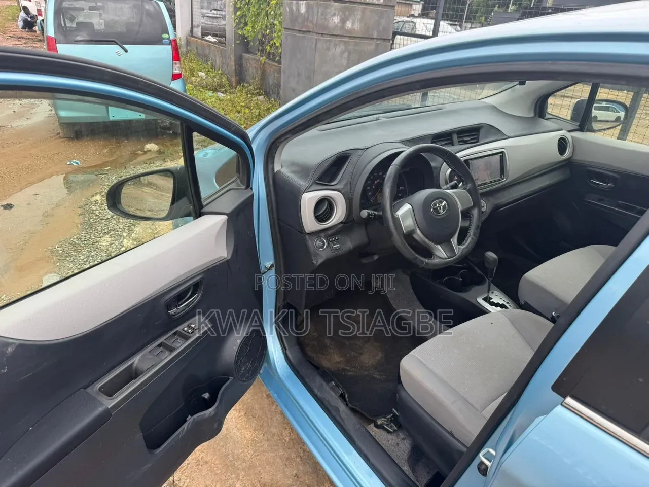 Toyota Vitz 2012