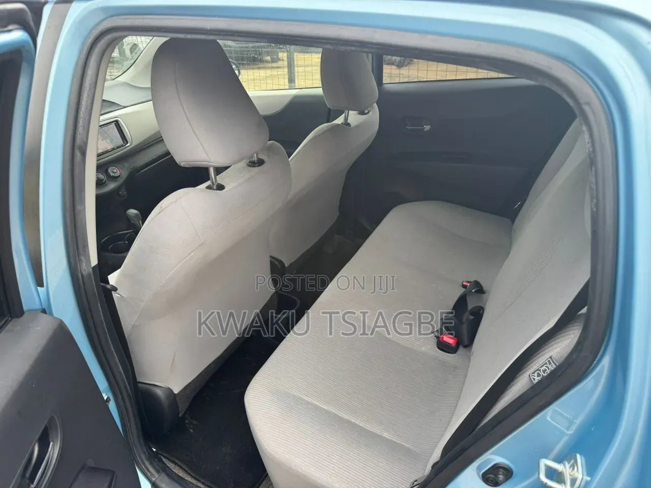 Toyota Vitz 2012