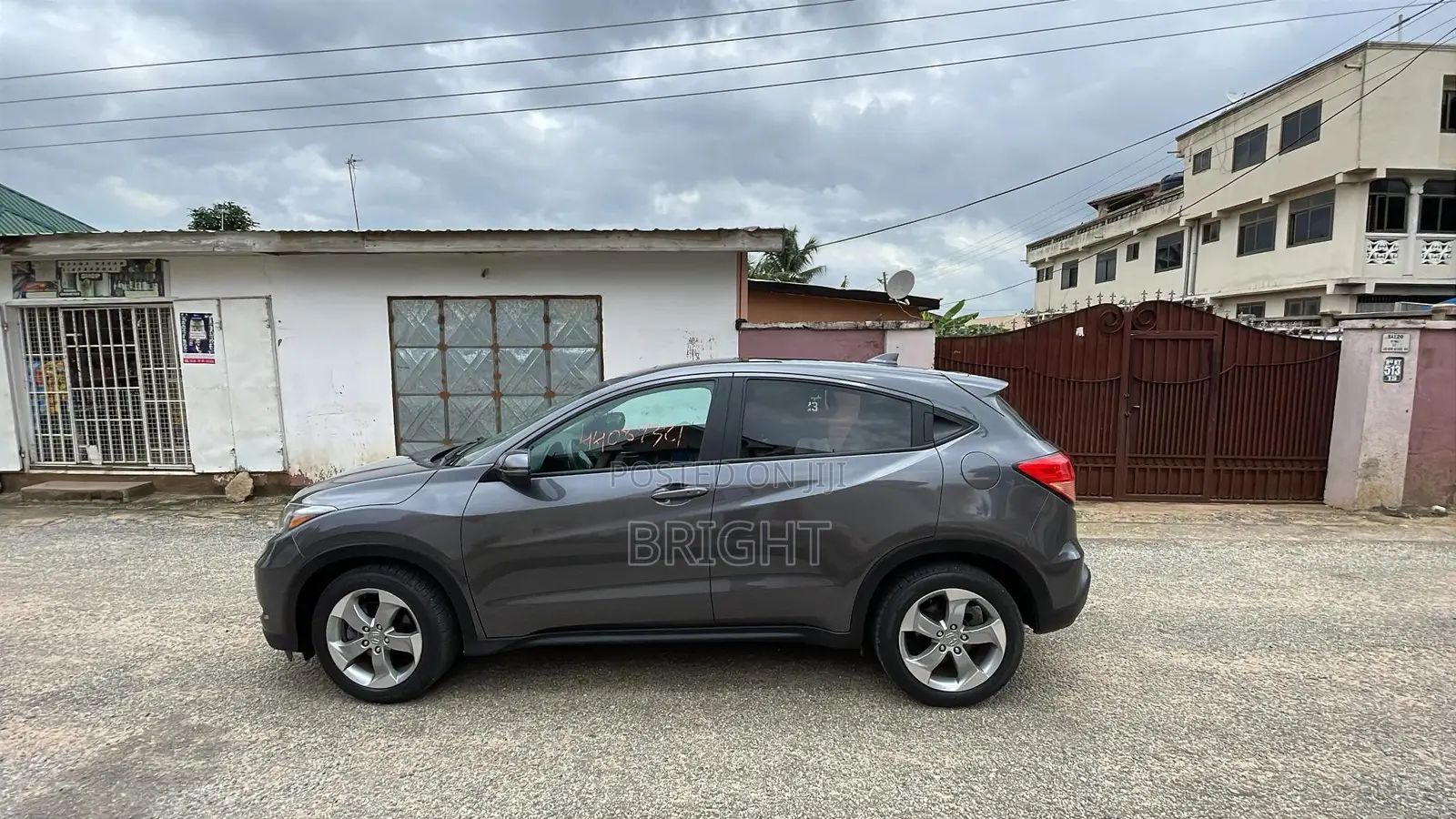 Honda HR-V 4dr SUV (1.5L 4cyl CVT) 2016 Gray