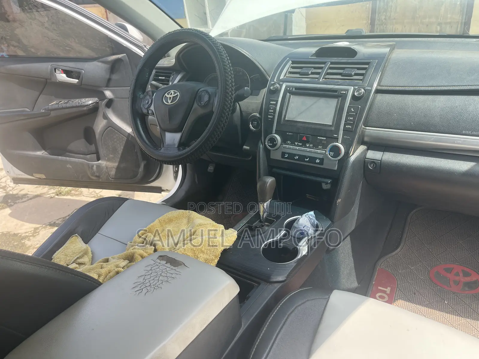 Toyota Camry SE 4dr Sedan (2.5L 4cyl 6A) 2014 White