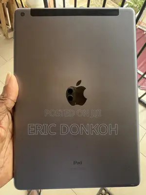 Apple iPad 10.2 (2021) 64 GB Gray