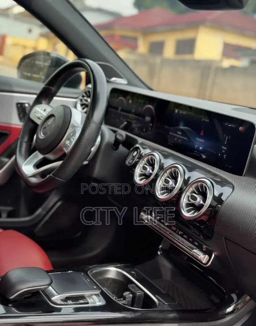 Mercedes-Benz A-Class A 220 4MATIC 2019 White