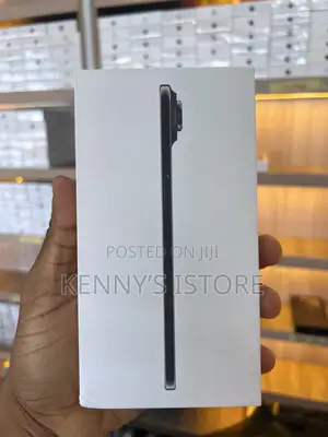 New Apple iPhone 17e 256 GB Black