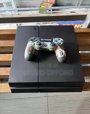 Playstation 4 Standard