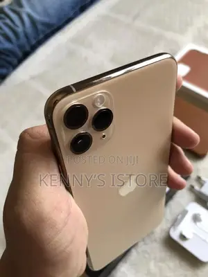 New Apple iPhone 11 Pro Max 64 GB Gold