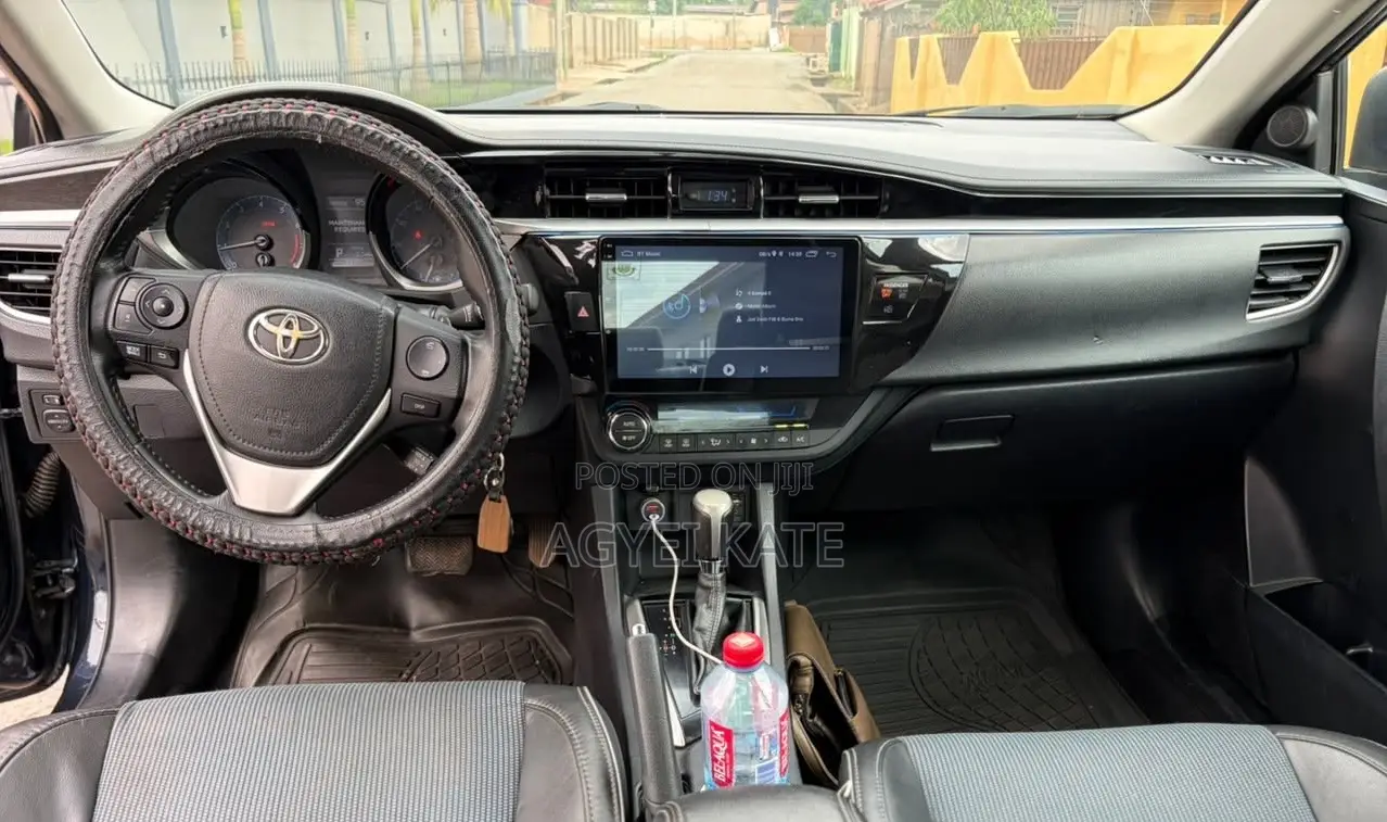 Toyota Corolla S 4dr Sedan (1.8L 4cyl CVT) 2015 Black
