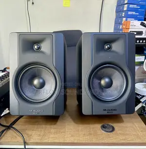 M-Audio Bx8 D3 8-Inch Powered Studio Monitors