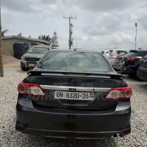 Toyota Corolla S 4dr Sedan (1.8L 4cyl 4A) 2013 Gray