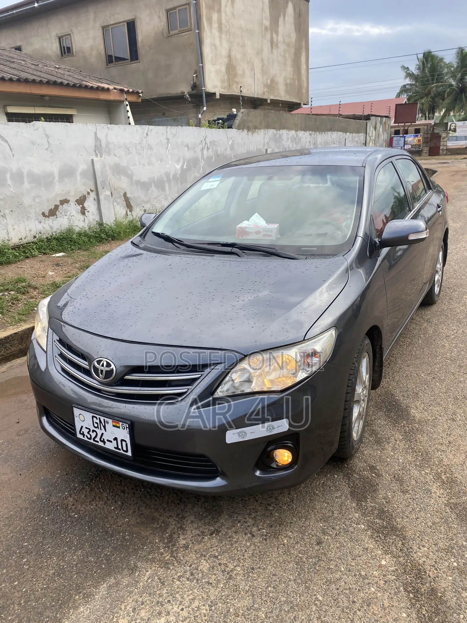 Toyota Corolla LE 4dr Sedan (1.8L 4cyl 4A) 2010 Silver