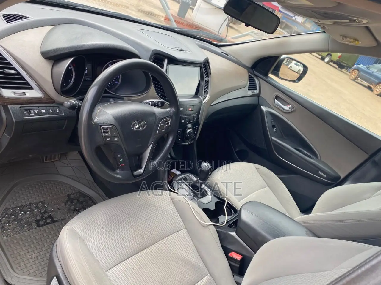 Hyundai Santa Fe 2017 Silver