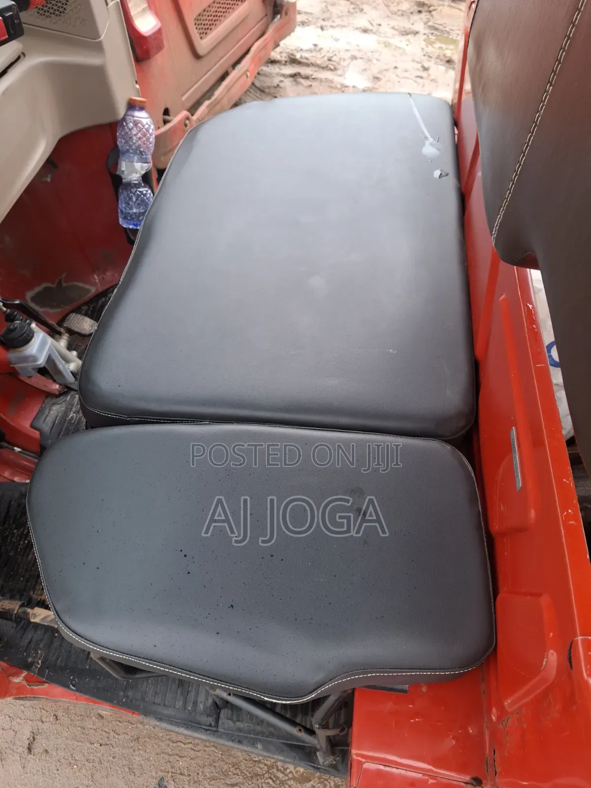 Bajaj Avenger 200 2025 Red