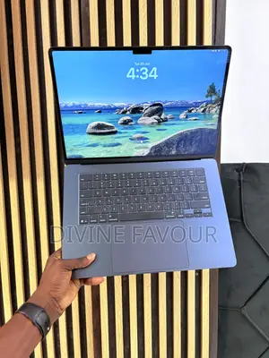 New Laptop Apple MacBook Air 2025 M4 16GB Apple M4 SSD 1T